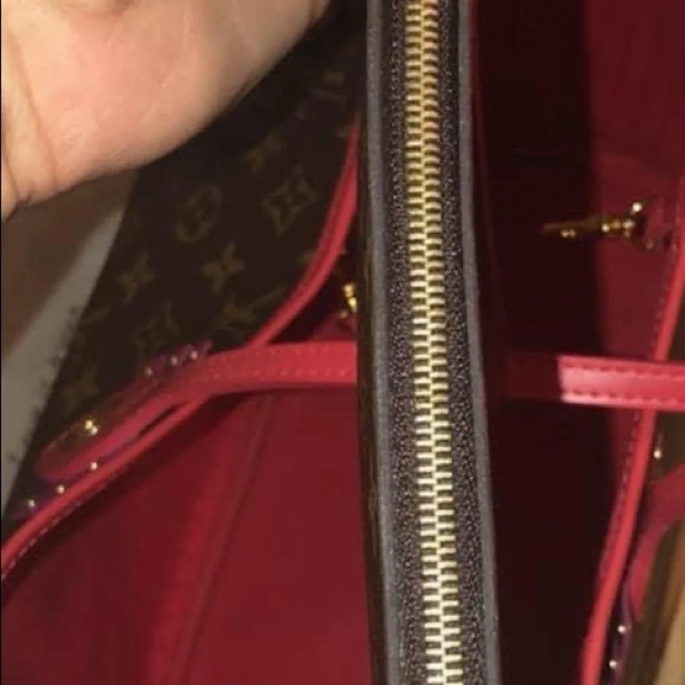 Limited Edition Totom Neo Neverall and pouch. - Picture 9 of 12